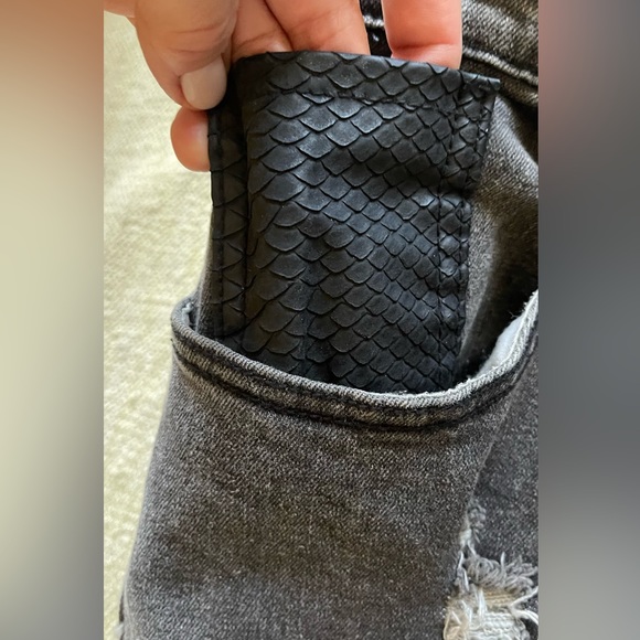 Iro-Ochi Jeans Iro-Ochi Limited Edition
Distressed Motorcycle Jeans size 40 - Picture 5 of 7